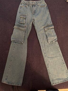 Light Wash Women's Flare Cargo Jeans with Utility Pockets